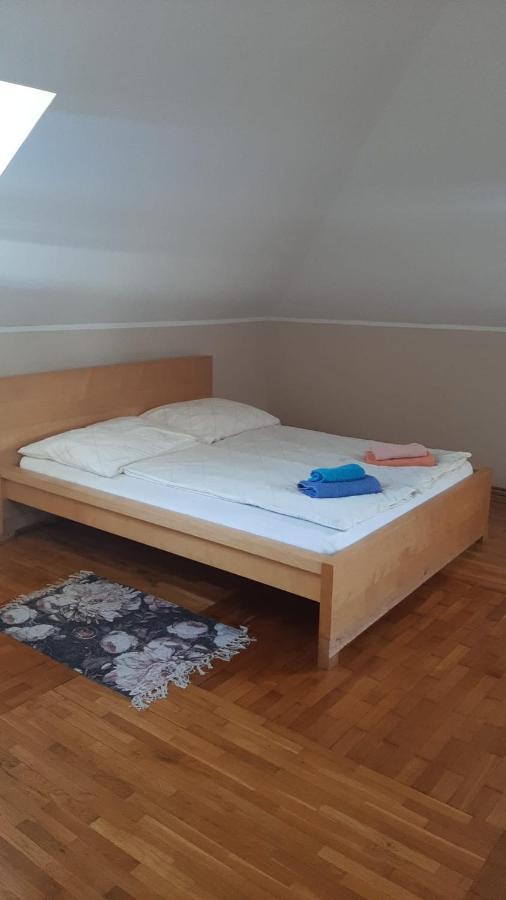 Arbeiterquartiere In Wien Donaustadt Mit Gemeinschaftskuche Und Bad - Hacklerzimmer Esterno foto